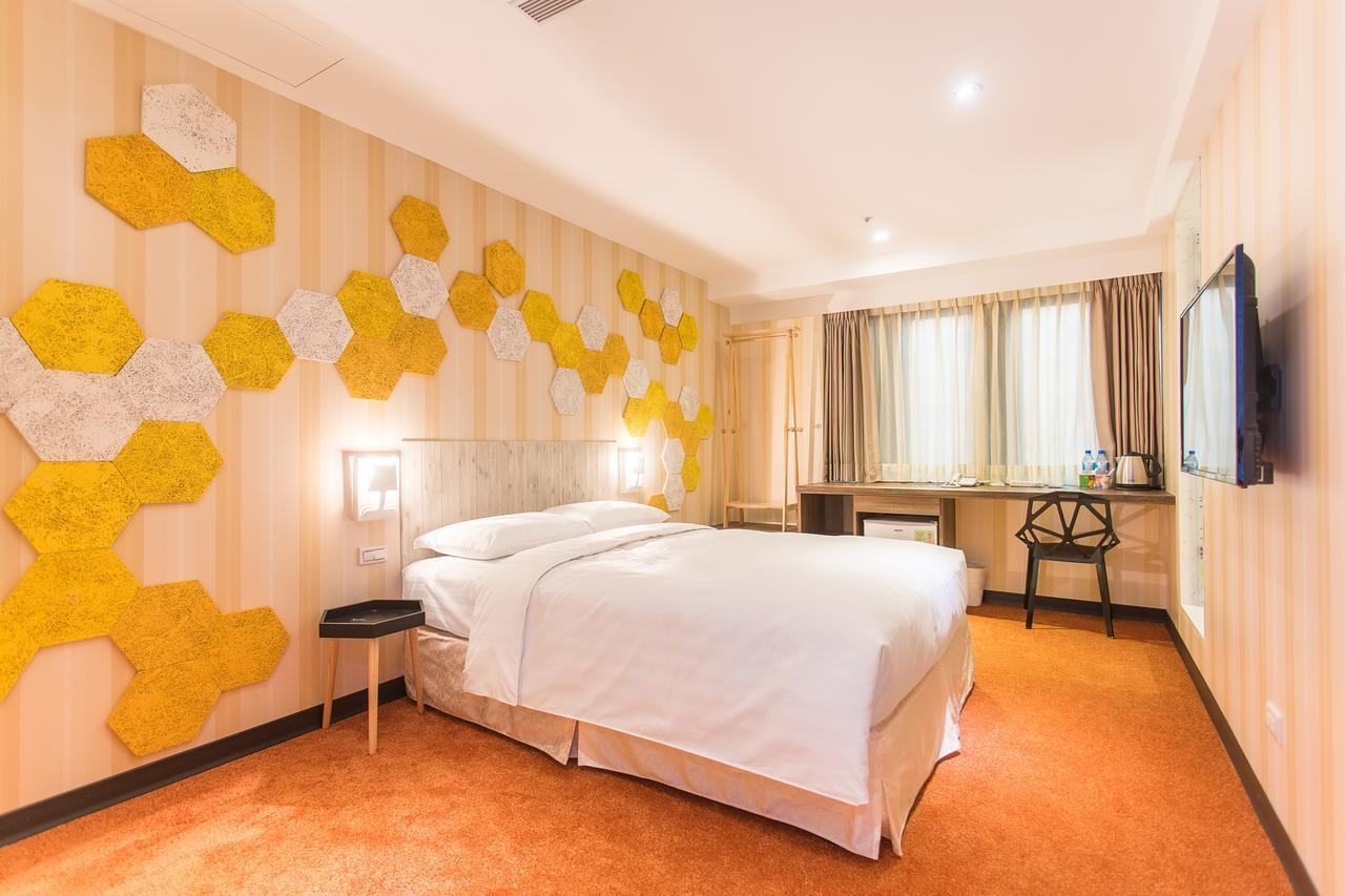Rf Hotel - Sanchong Taipei Esterno foto