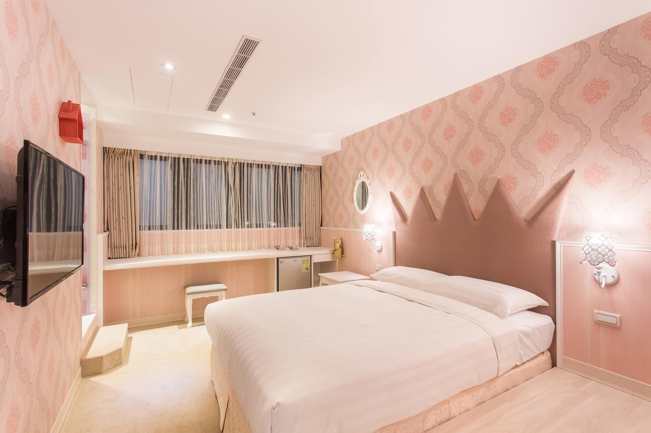 Rf Hotel - Sanchong Taipei Esterno foto